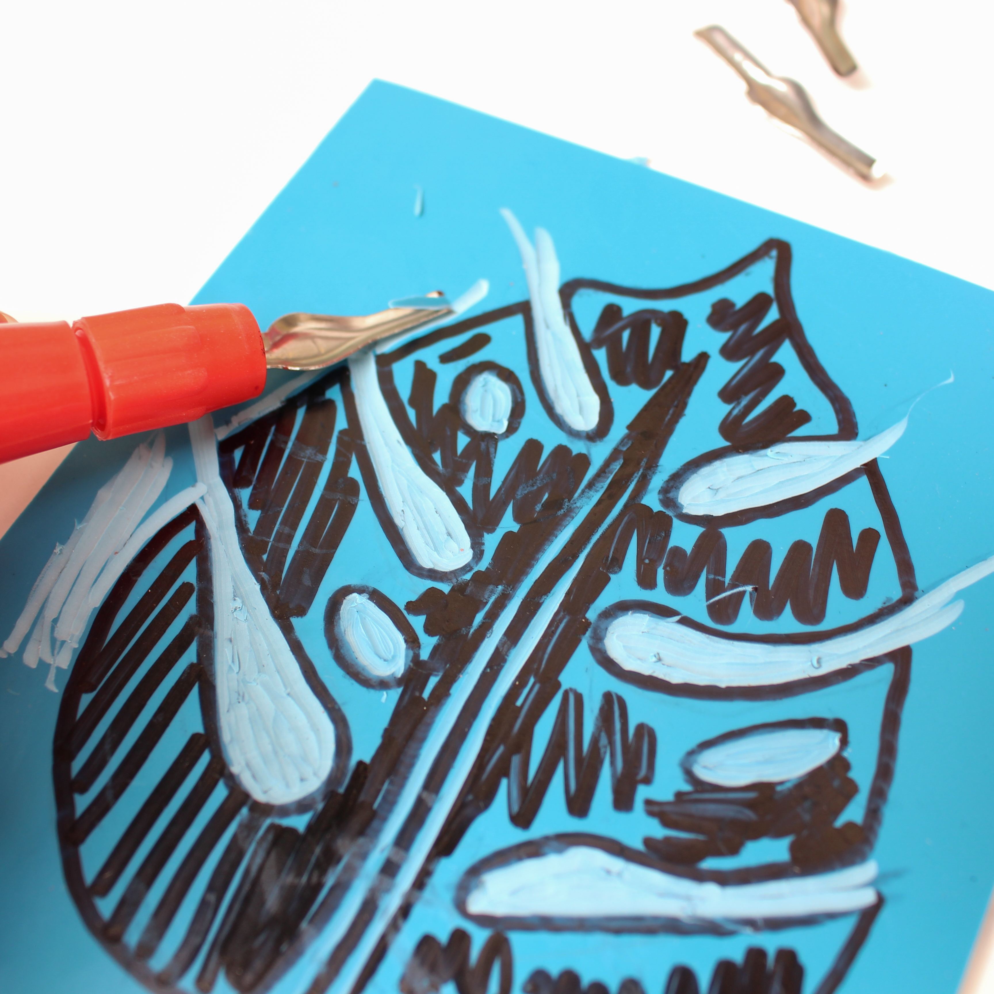 Starting to carve the lino